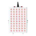 Panel de terapia de luz roja FactionTech en uso para cara y cuerpo